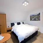 Privatunterkunft Ferienzimmer *
